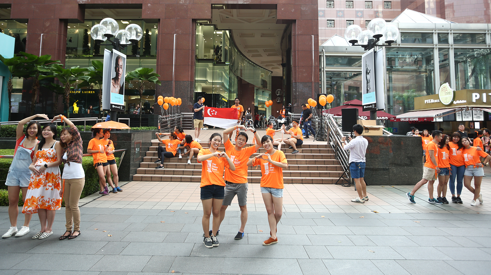 Dancers surprise Orchard Road crowd to remind Singaporeans to be kind