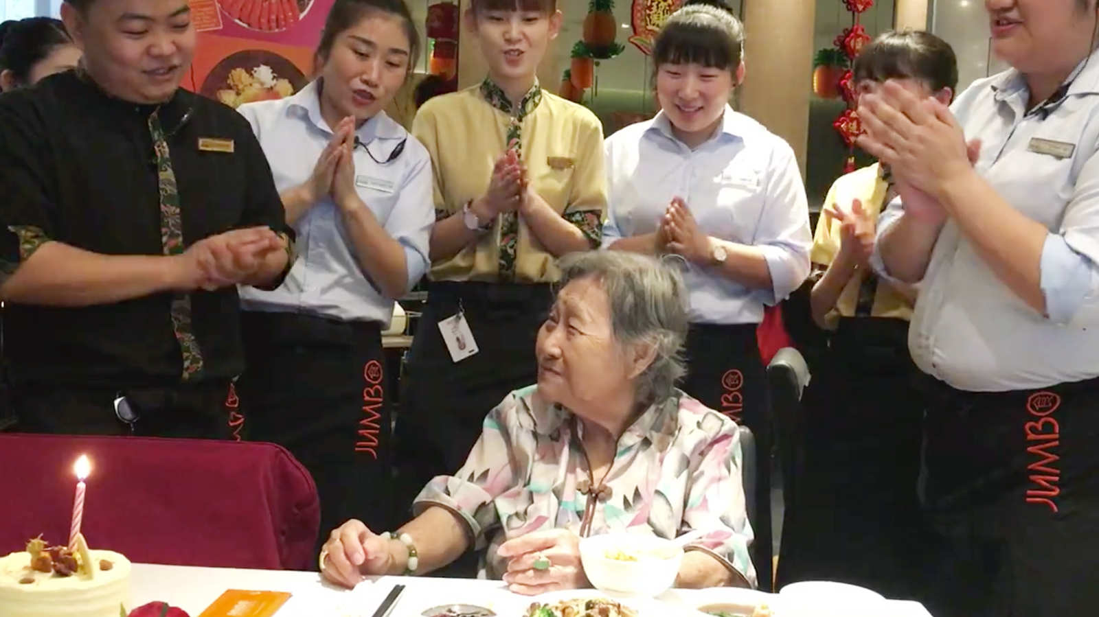 Jumbo Seafood restaurant staff go the extra mile for elderly customer’s birthday