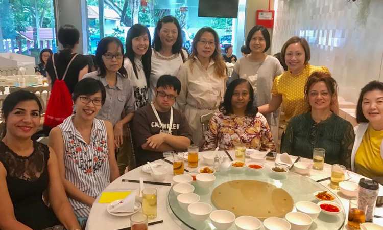 Post thumbnail of Family-owned restaurant in Ang Mo Kio treats extraordinary mums to special Mother’s Day dinner