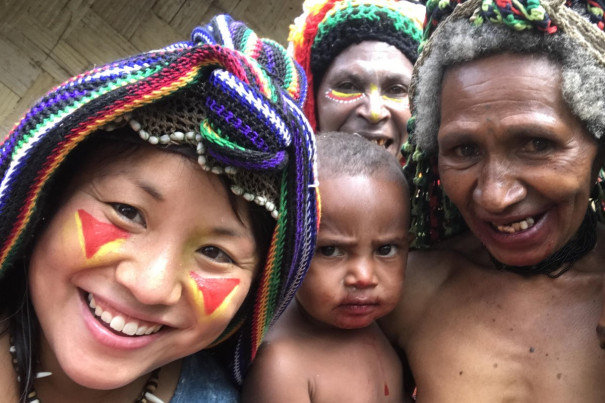 Family from the Huli tribe - Tari Highlands, Papua New Guinea