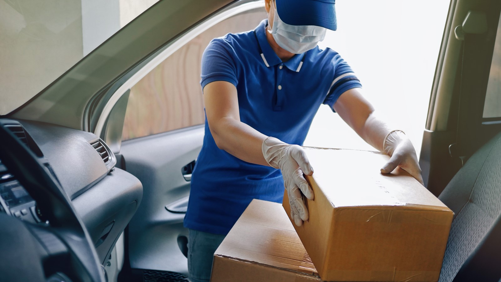 Post thumbnail of Her husband died while delivering goods, but she still wanted to show kindness to his customers