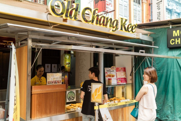 Old Chang Kee kiosk in Chinatown