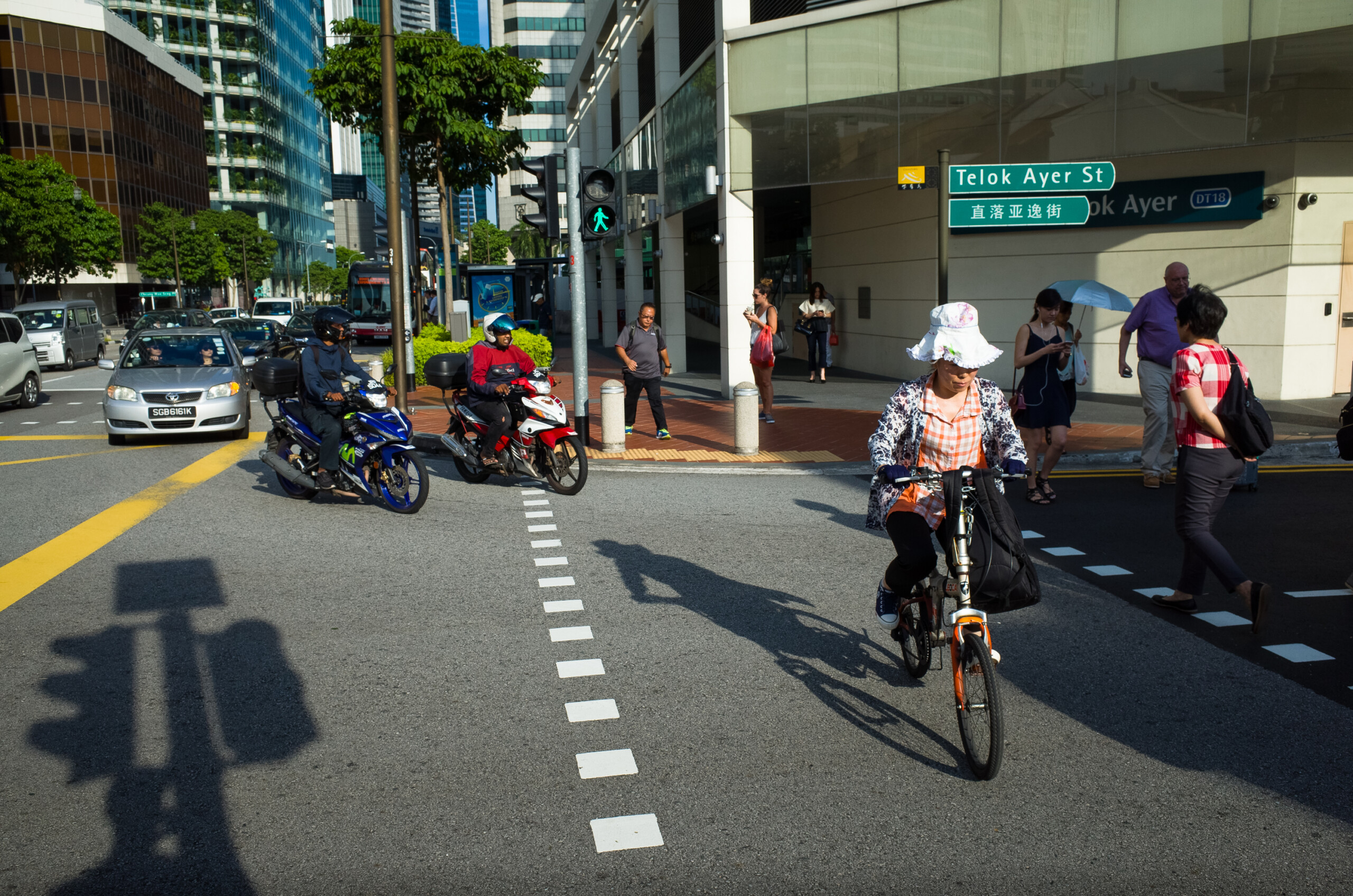 Post thumbnail of Merging? Not in this Lifetime: A Love Letter to Singaporean Drivers